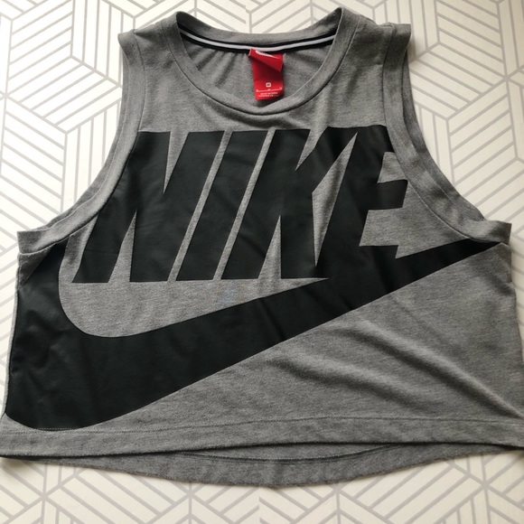 Nike Tops - Nike cropped athletic gray black tank top